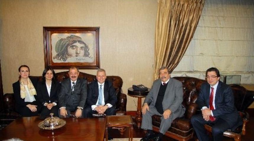 Yapı Kredi Genel M&uuml;d&uuml;r&uuml; A&ccedil;ıkalın, Sanko&rsquo;yu Ziyaret Etti