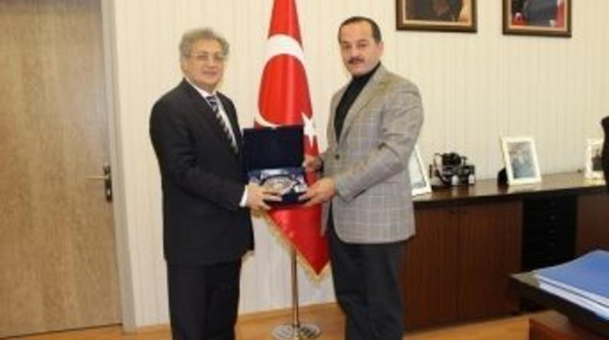 Rekt&ouml;r G&uuml;l&rsquo;den Rekt&ouml;r İnan&ccedil;&rsquo;a Ziyaret