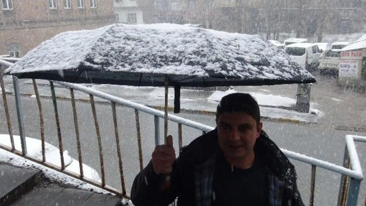 Bitlis Lapa Lapa Mart Karı Yağıyor