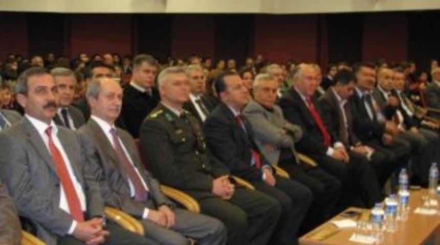 Mehmet Akif Ersoy Coşkuyla Anıldı