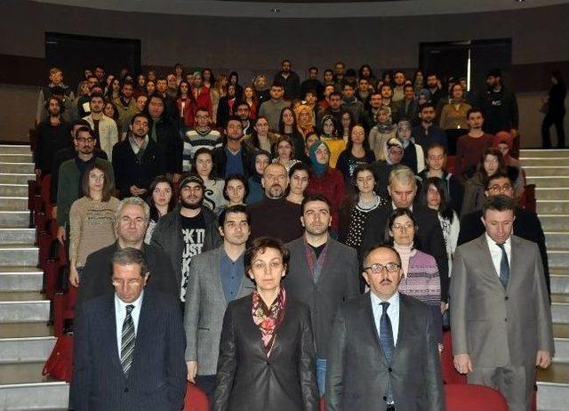 D&uuml;zce &Uuml;niversitesinde Mehmet Akif Ersoy Anıldı 1