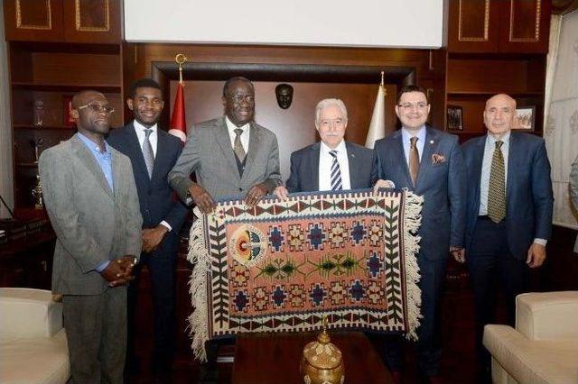 Kamerun Adana’yı Tercih Etti