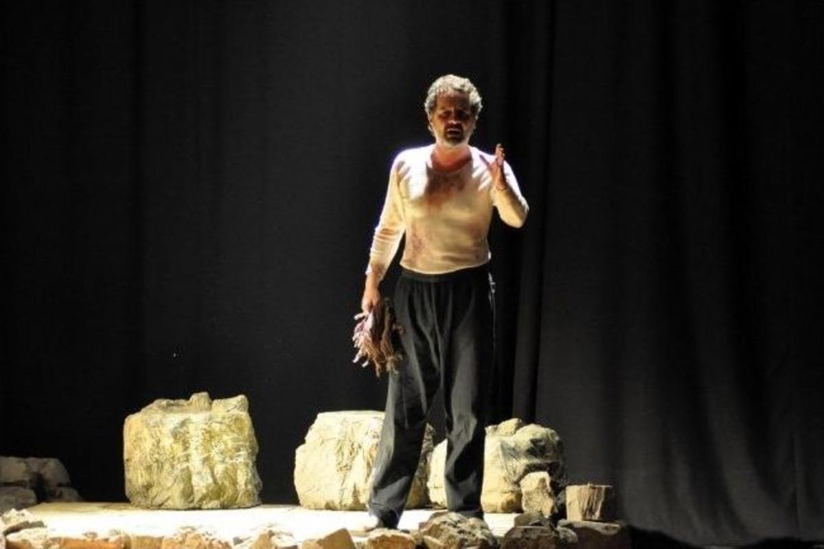 &ldquo;benden Selam S&ouml;yle Anadolu&rsquo;ya&rdquo; Fo&ccedil;a&rsquo;da Berkin Anısına Sahnelendi