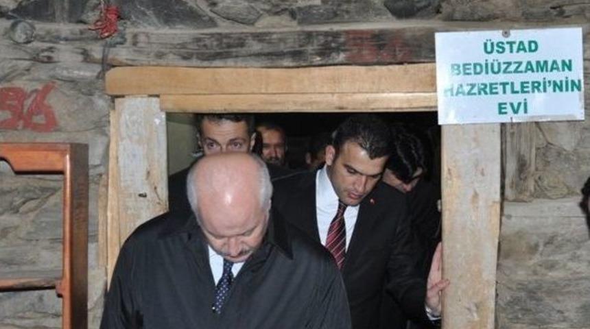 Bitlis Valisi Orhan &Ouml;zt&uuml;rk&rsquo;den Bedi&uuml;zzaman Said Nursi&rsquo;nin Evini Ziyaret Etti