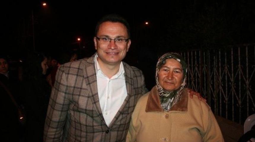 Mhp Adayı &Ouml;zen, Vatandaşlara Projelerini Anlattı