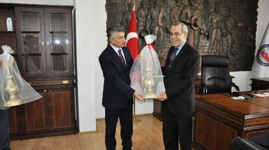 K&uuml;lt&uuml;r Ve Turizm Bakan Yardımcısı Abdurrahman Arıcı Sandıklı &lsquo;da