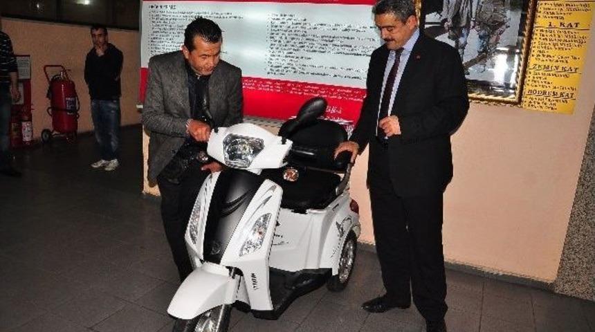 Başkan Alıcık, Bir Engelliyi Daha Mutlu Etti