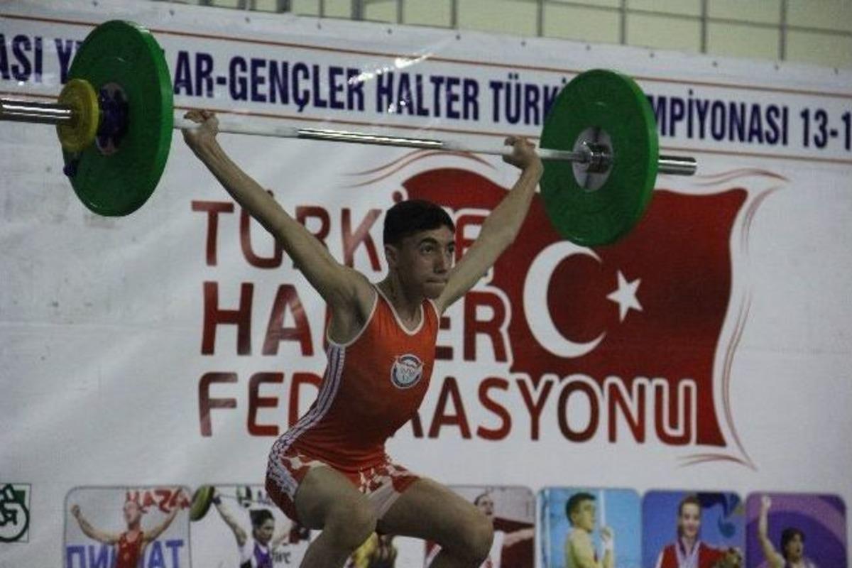 T&uuml;rkiye Okullararası Yıldızlar Ve Gen&ccedil;ler Halter Şampiyonası Başladı