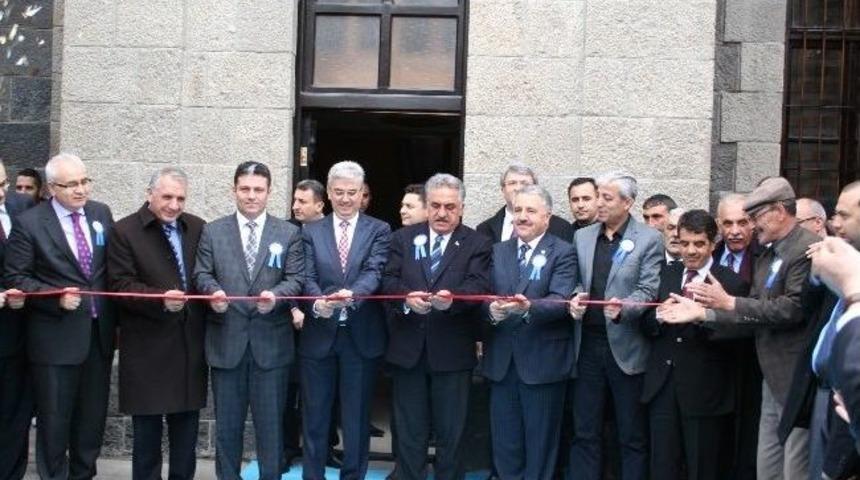 Bakan Yazıcı, Kars G&uuml;mr&uuml;k M&uuml;d&uuml;rl&uuml;ğ&uuml;&rsquo;n&uuml;n A&ccedil;ılışına Katıldı