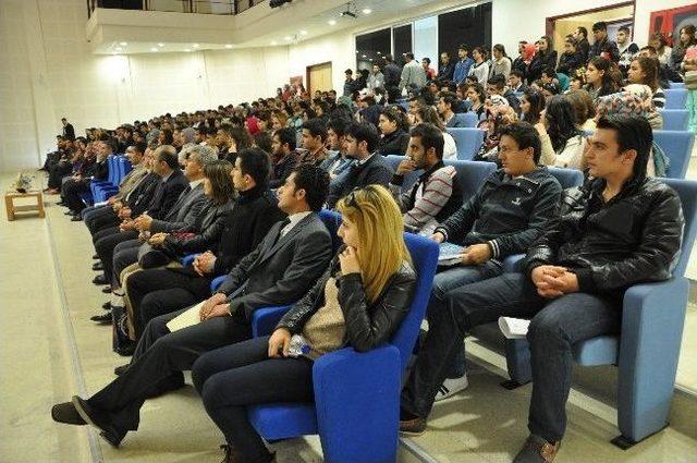 B&uuml;&rsquo;de &lsquo;istiklal Marşı Ve Mehmet Akif&rsquo; Konferansı Verildi 1