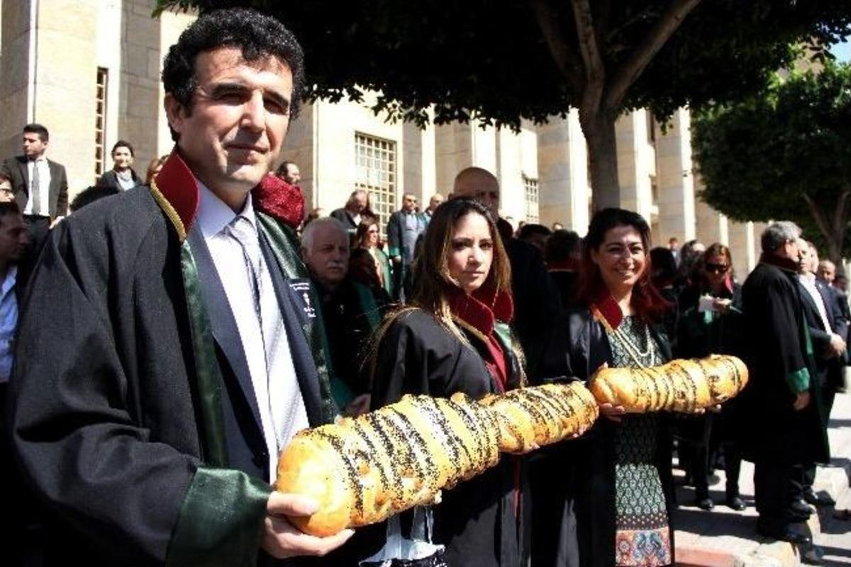 Avukatlardan Berkin Elvan İ&ccedil;in C&uuml;bbeli Y&uuml;r&uuml;y&uuml;ş