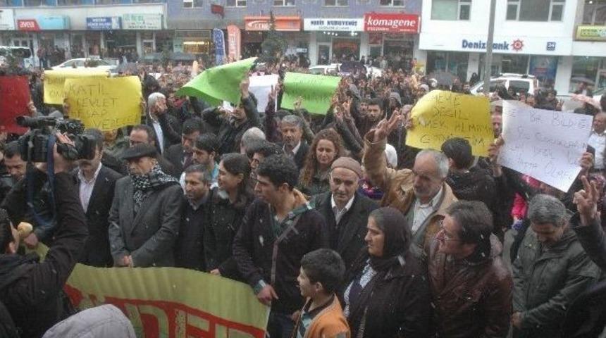 Hakkari&rsquo;de Kar Yağışı Altında Basın A&ccedil;ıklaması