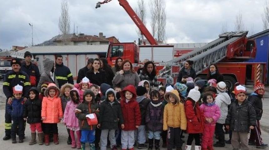 Anaokulu &Ouml;ğrencilerine Yangın Eğitimi