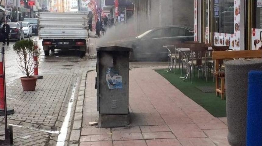 Van'da Elektrik Panosu Patladı