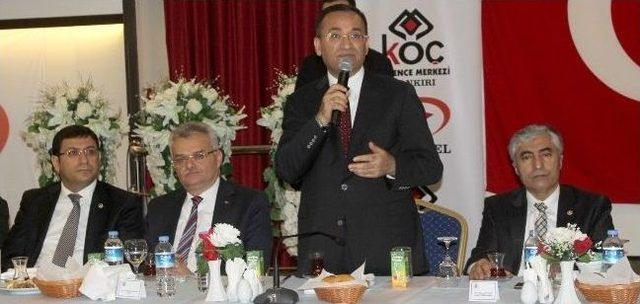 Adalet Bakanı Bekir Bozdağ: 1