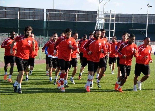 Medical Park Antalyaspor, Akhisar Belediyespor Ma&ccedil;ı Hazırlıklarını S&uuml;rd&uuml;r&uuml;yor 2