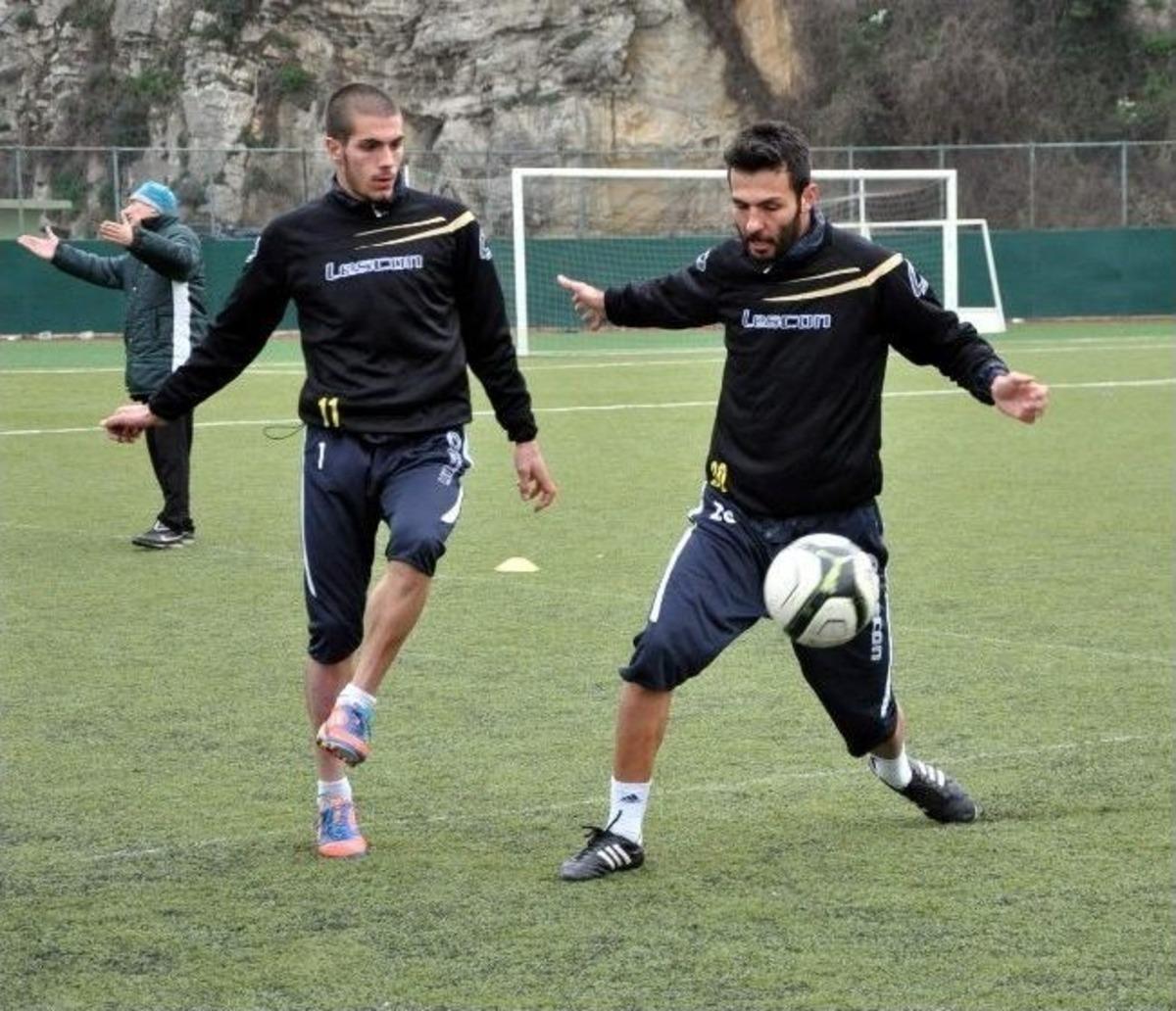 Kozlu Belediyespor, Kestel Belediyespor Ma&ccedil;ı Hazırlıklarını S&uuml;rd&uuml;r&uuml;yor
