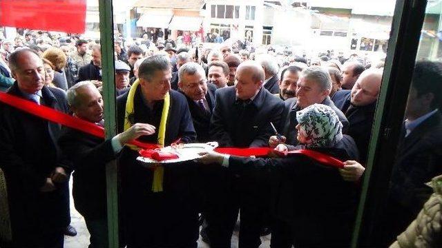 Ak Parti Çaycuma’da Seçim Bürolarını Törenle Açtı