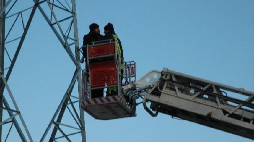 Y&uuml;ksek Gelirim Direğinde İntihar Girişimi