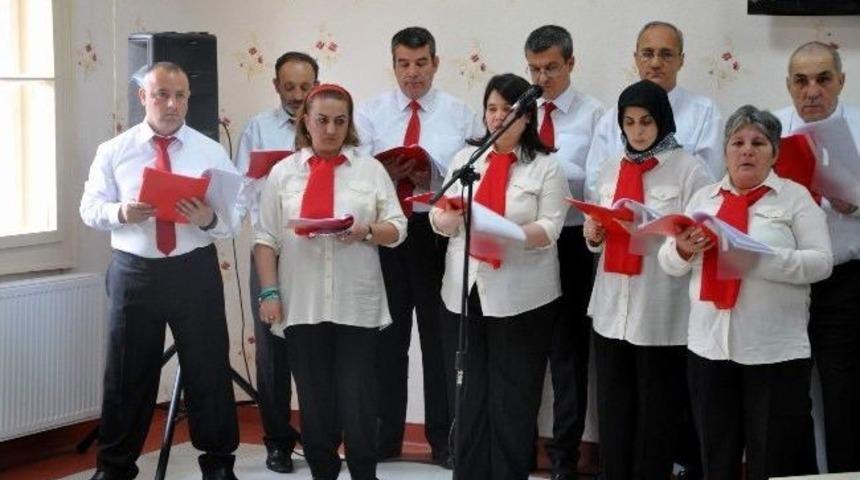 Sivas&rsquo;ta Psikiyatri Hastalarından Tıp Bayramı Konseri