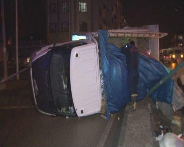 Van’da Trafik Kazası; 4 Yaralı