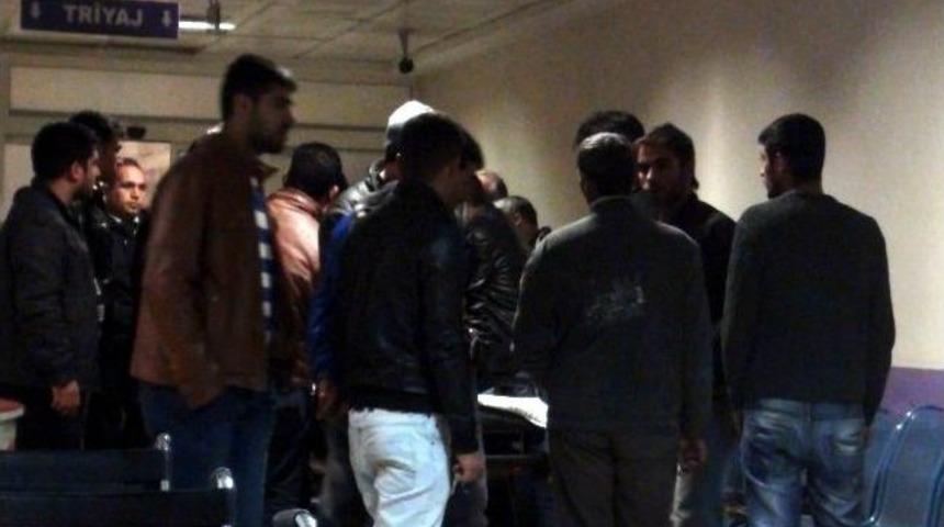 Şanlıurfa&rsquo;da 2 Ayrı Bı&ccedil;aklı Kavga: 3 Yaralı