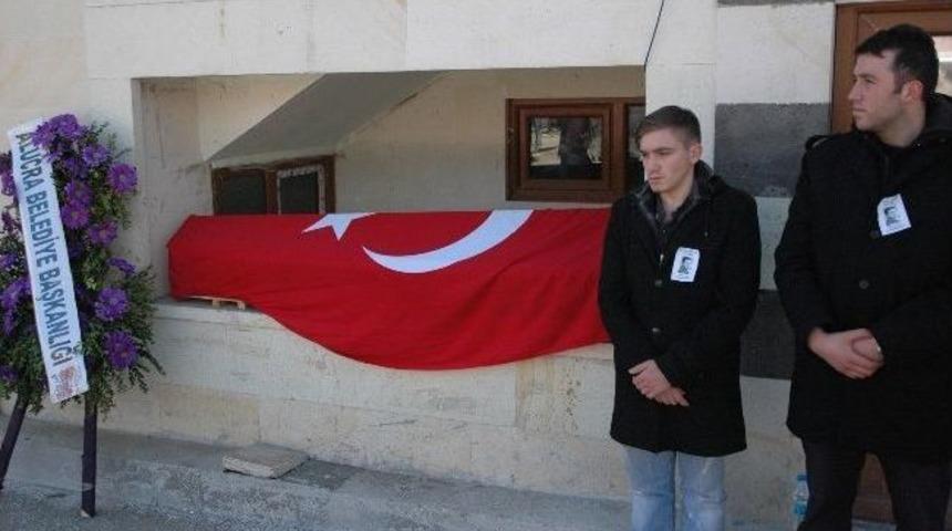Burak Can Karamanoğlu Son Yolculuğuna Uğurlanıyor
