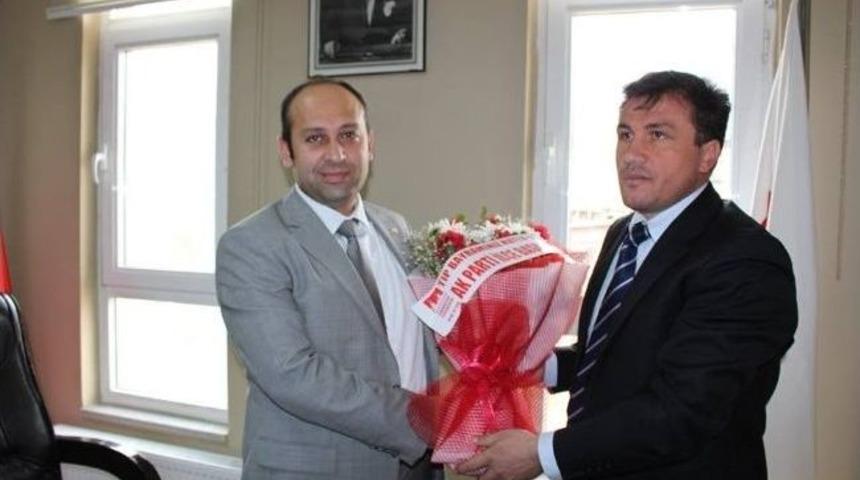 Ak Parti Oltu İl&ccedil;e Teşkilatından Tıp Bayramı Kutlaması