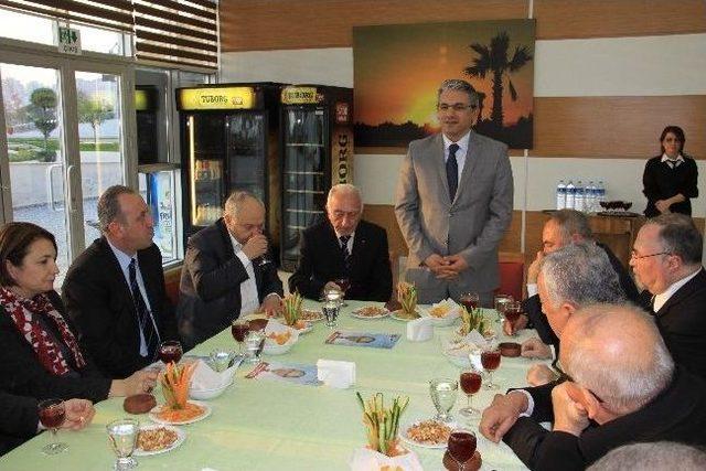 Karadenizliler Akpınar'ın Adaylığından Mutlu