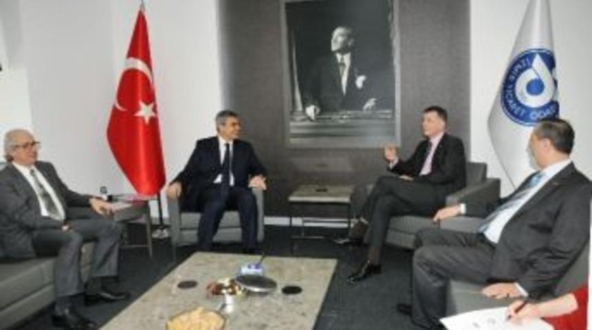 İngiltere Ankara B&uuml;y&uuml;kel&ccedil;isi İzmir Ticaret Odasını Ziyaret Etti