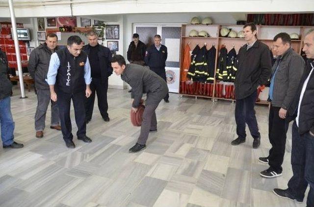 Tekirdağ İtfaiyesi Fabrika Çalışanlarına Yangın Güvenliği Eğitimi Verdi 1