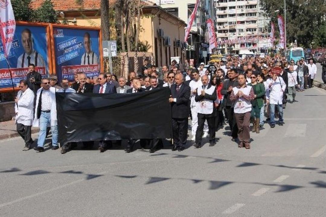 Sağlık &Ccedil;alışanları Grevde