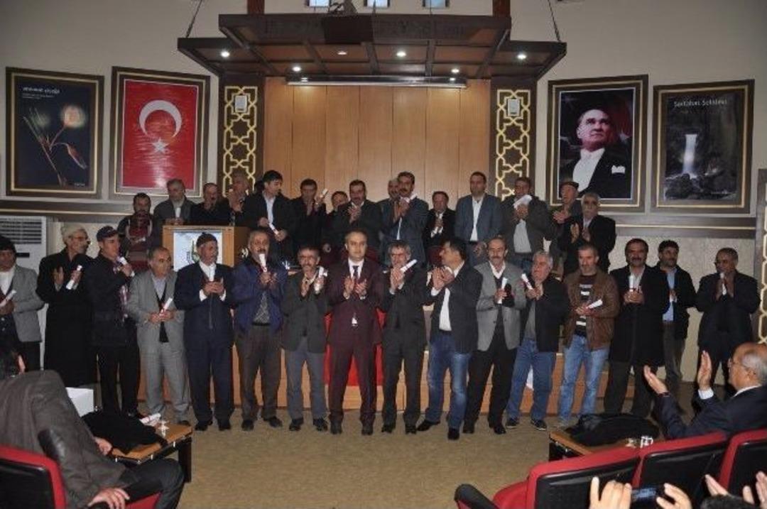 Huzur Mahallesi Sakinlerinin Tapu Sevinci