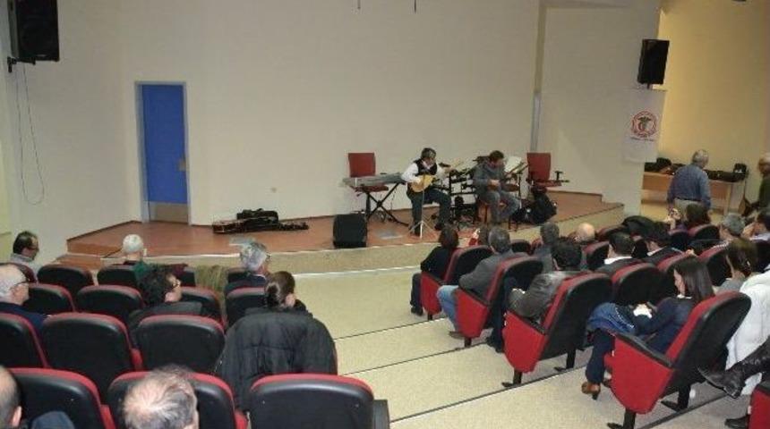 Tıp Bayramı M&uuml;zik Dinletisine Berkin Elvan'ın &Ouml;l&uuml;m&uuml; Nedeniyle Katılım Sağlanamadı