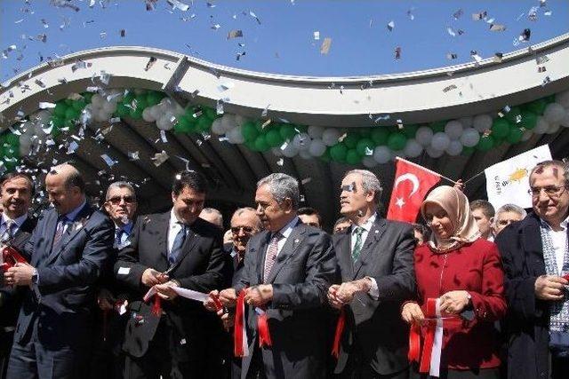 Arınç, Ödüllü Pazar Park’ın Açılışını Yaptı