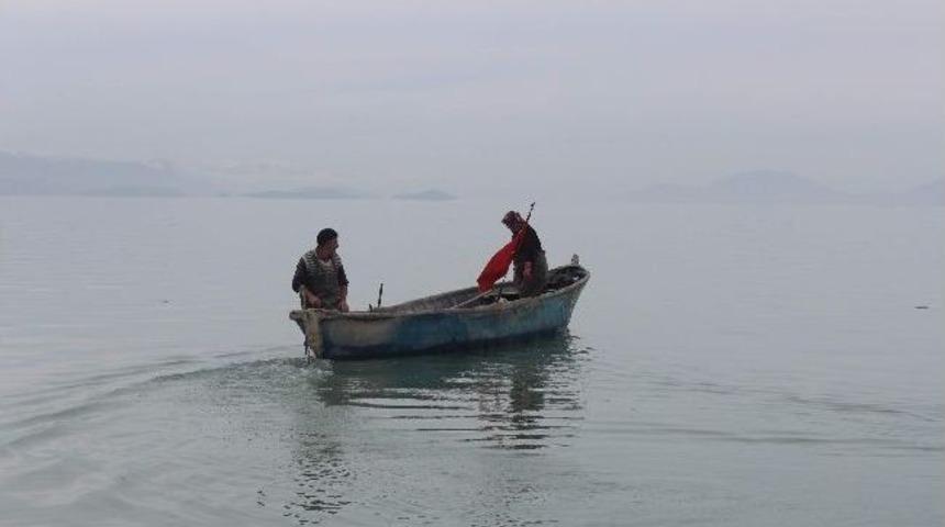 Beyşehir G&ouml;l&uuml;&rsquo;nde Balık Avlanma Yasağı Başlıyor