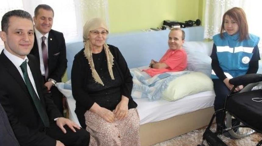 Evde Bakım Hizmeti Verilen Hastalara Ziyaret