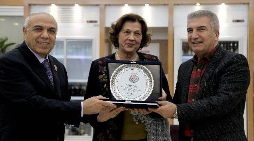 Karşıyakalı Muhtarlardan Başkan Durak&rsquo;a &Ouml;vg&uuml;