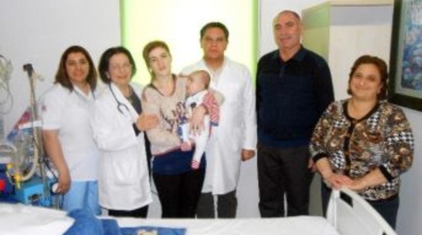 Azeri Bebek İstanbul'da Hayata Yeniden Başladı