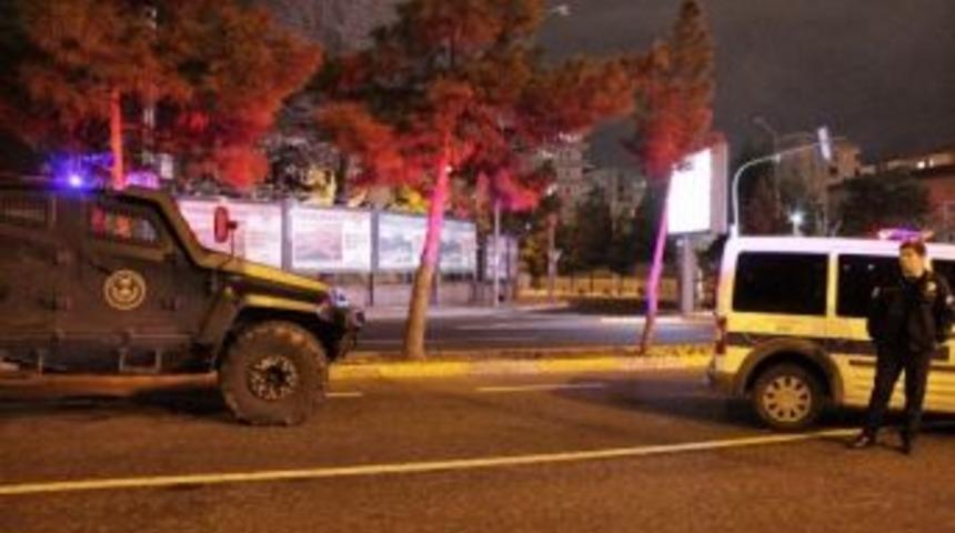 Diyarbakır&rsquo;da Ş&uuml;pheli Paket Alarmı