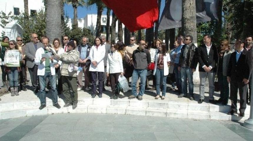 Sağlık Personeli Tıp Bayramında Eylem Yaptı