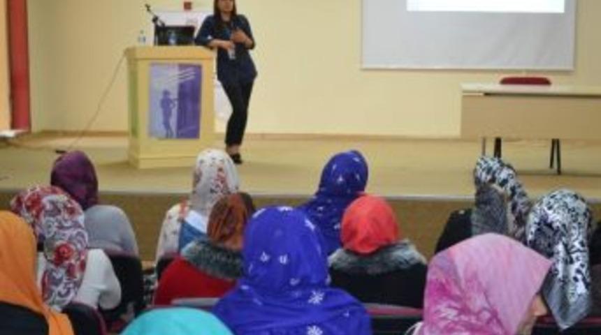 Urfalı Bayanlara "aile İ&ccedil;i İletişim" Semineri