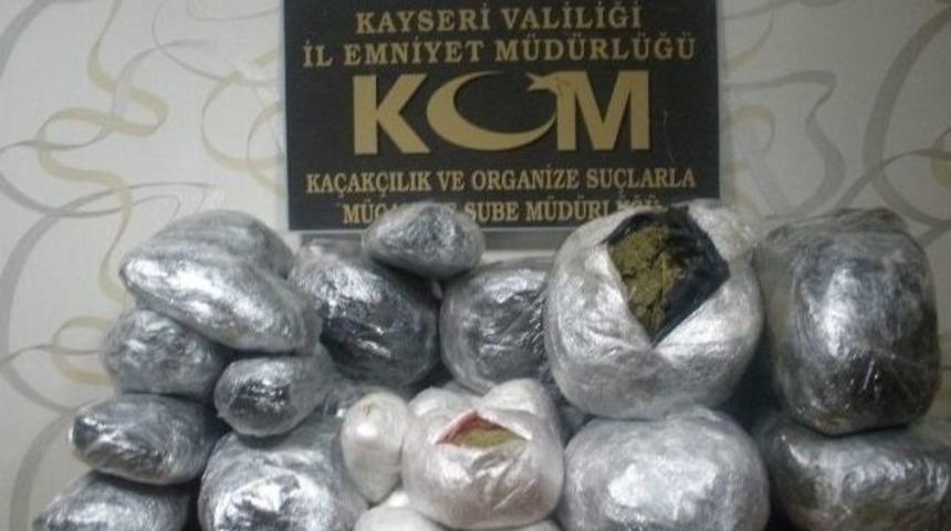 Polis Zehir Tacirine Ge&ccedil;it Vermedi