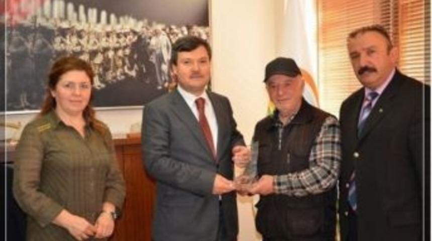 Tarım İl M&uuml;d&uuml;r&uuml;ne Stevia Plaketi