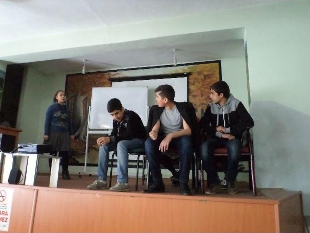 Varto Atat&uuml;rk Ortaokulu &Ouml;ğrencileri Matematik G&uuml;n&uuml; Etkinliği