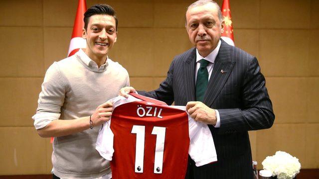 Mesut Özil ve Cumhurbaşkanı Recep Tayyip Erdoğan
