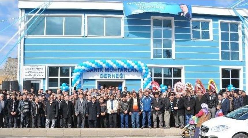 Canik'ten Muhtarlara Bina