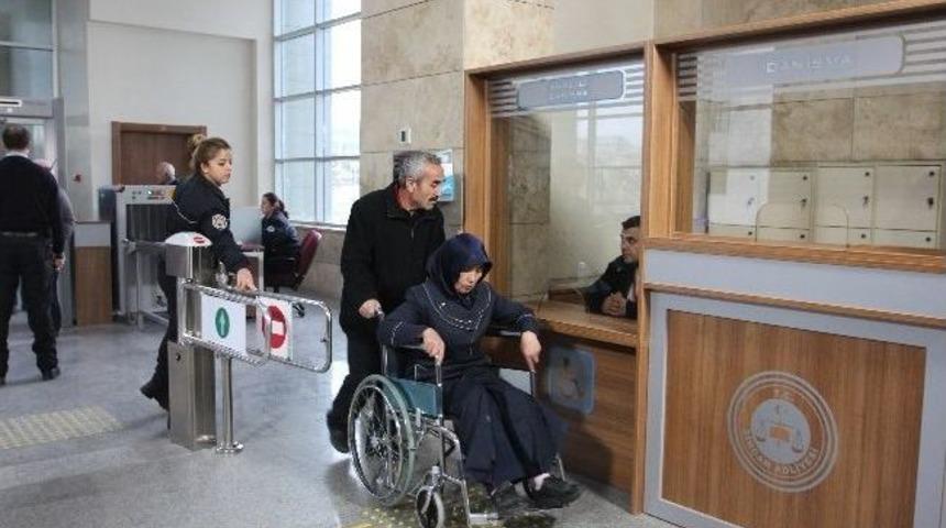 T&uuml;rkiye&rsquo;nin İlk Engelsiz Adliyesi: Sincan Adliyesi