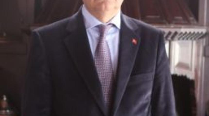 Pakdil G&uuml;ndemi Değerlendirdi