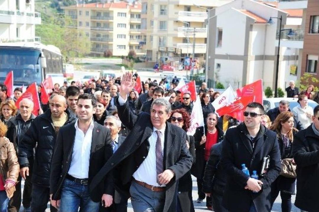 &Ccedil;alkaya İnsan Seli İle Y&uuml;r&uuml;yor